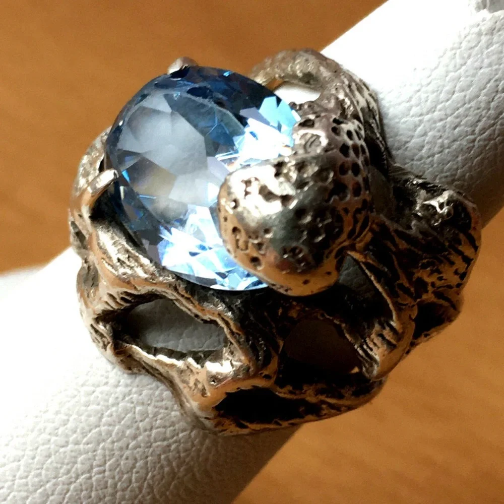 VINTAGE 925 STERLING SILVER BLUE SPINEL RING